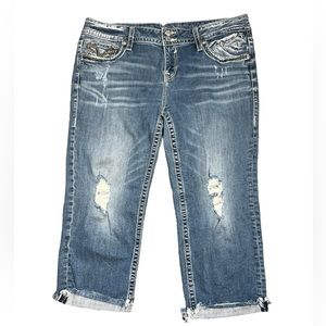 Vigoss The Dublin Distressed Embroidered Cuffed Capri‎ Jeans Sz. 15/16